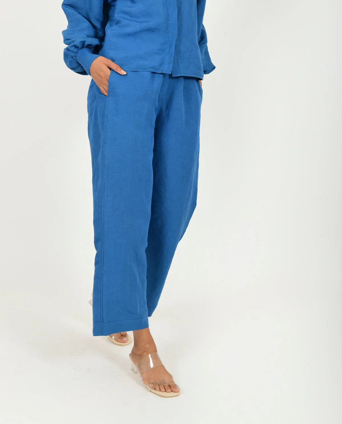 CLASSIC BLUE LINEN PANTS