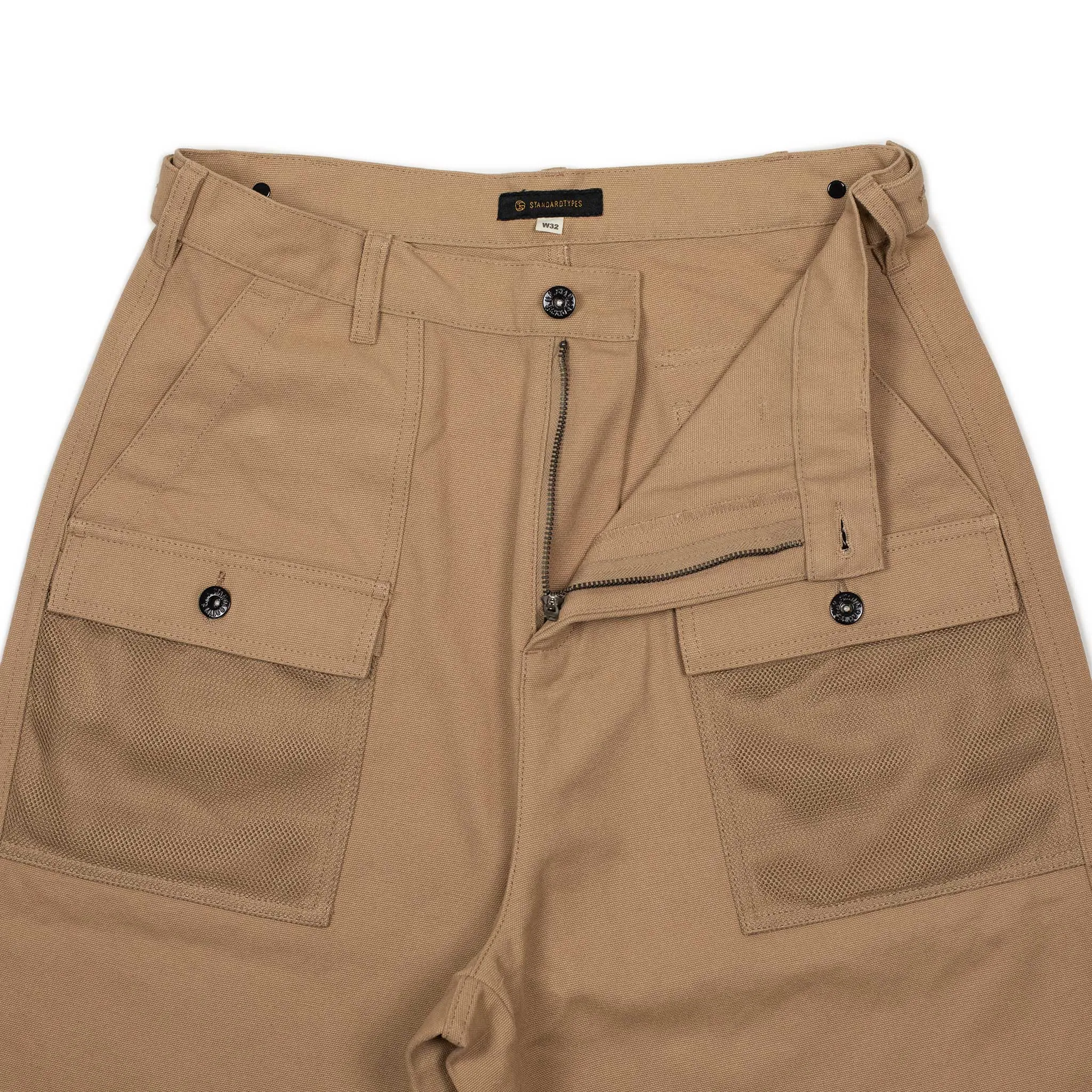 Fatigue fishing trousers in beige cotton canvas