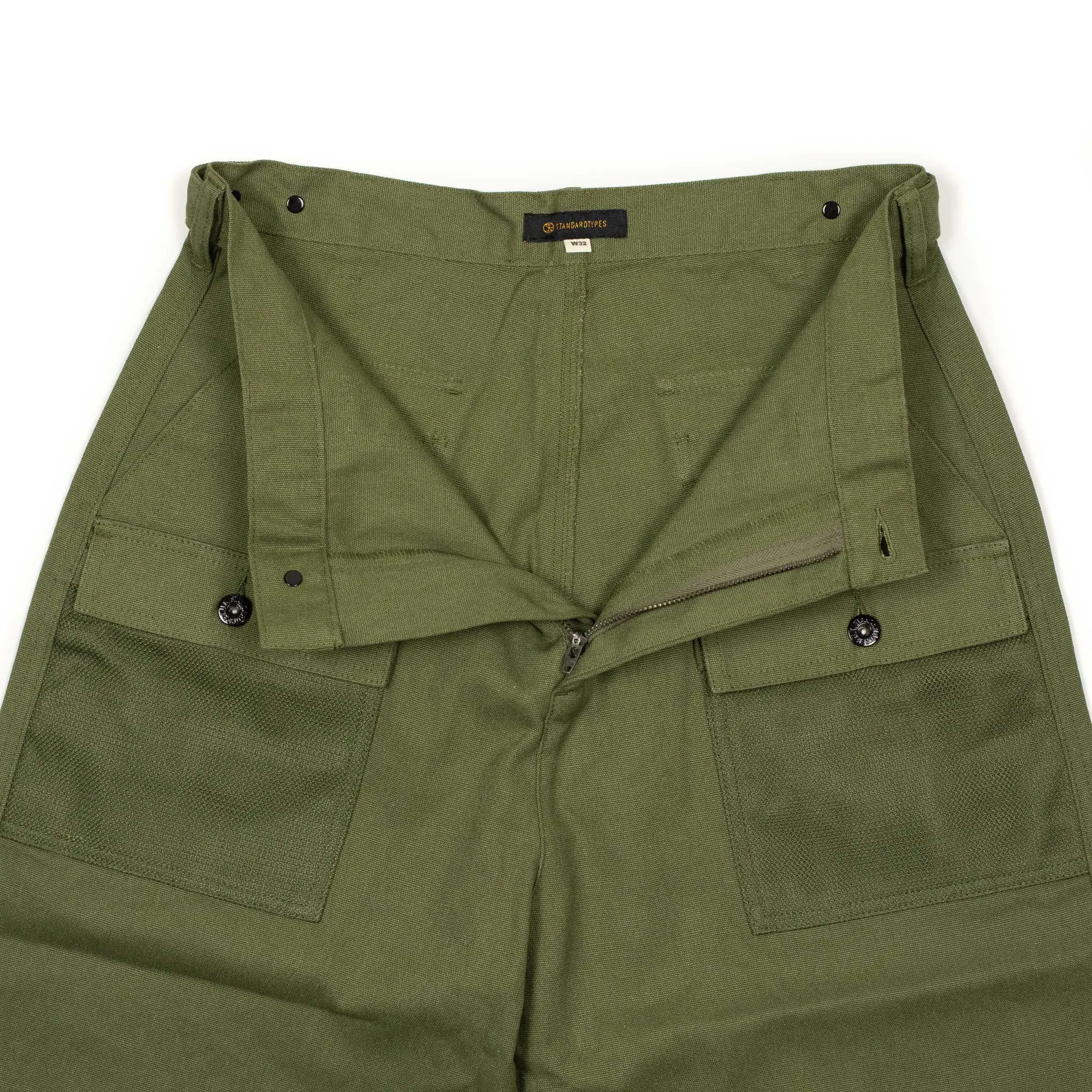 Fatigue fishing trousers in dark olive cotton canvas