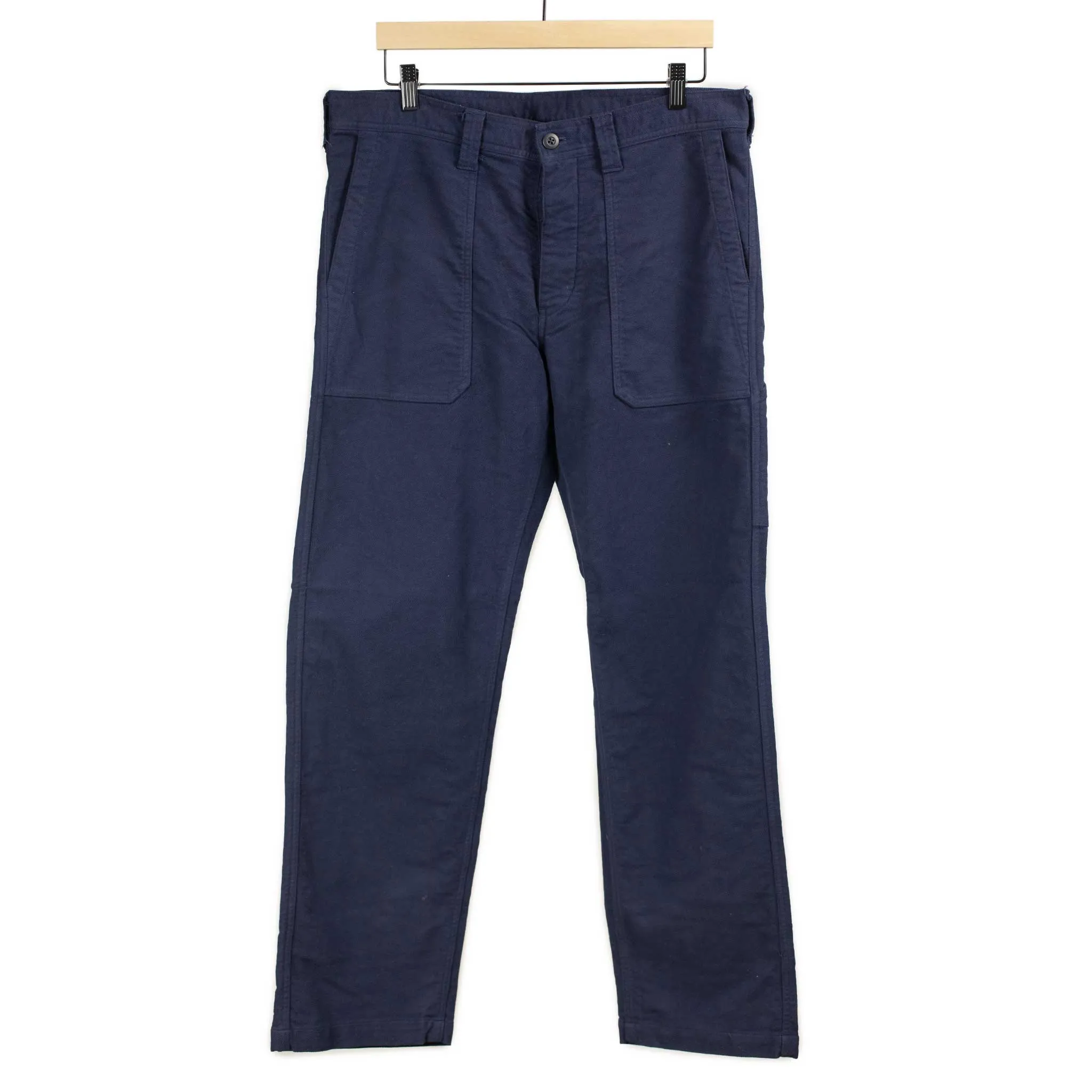 Fatigue trousers in garment dyed blue stretch cotton brushed twill