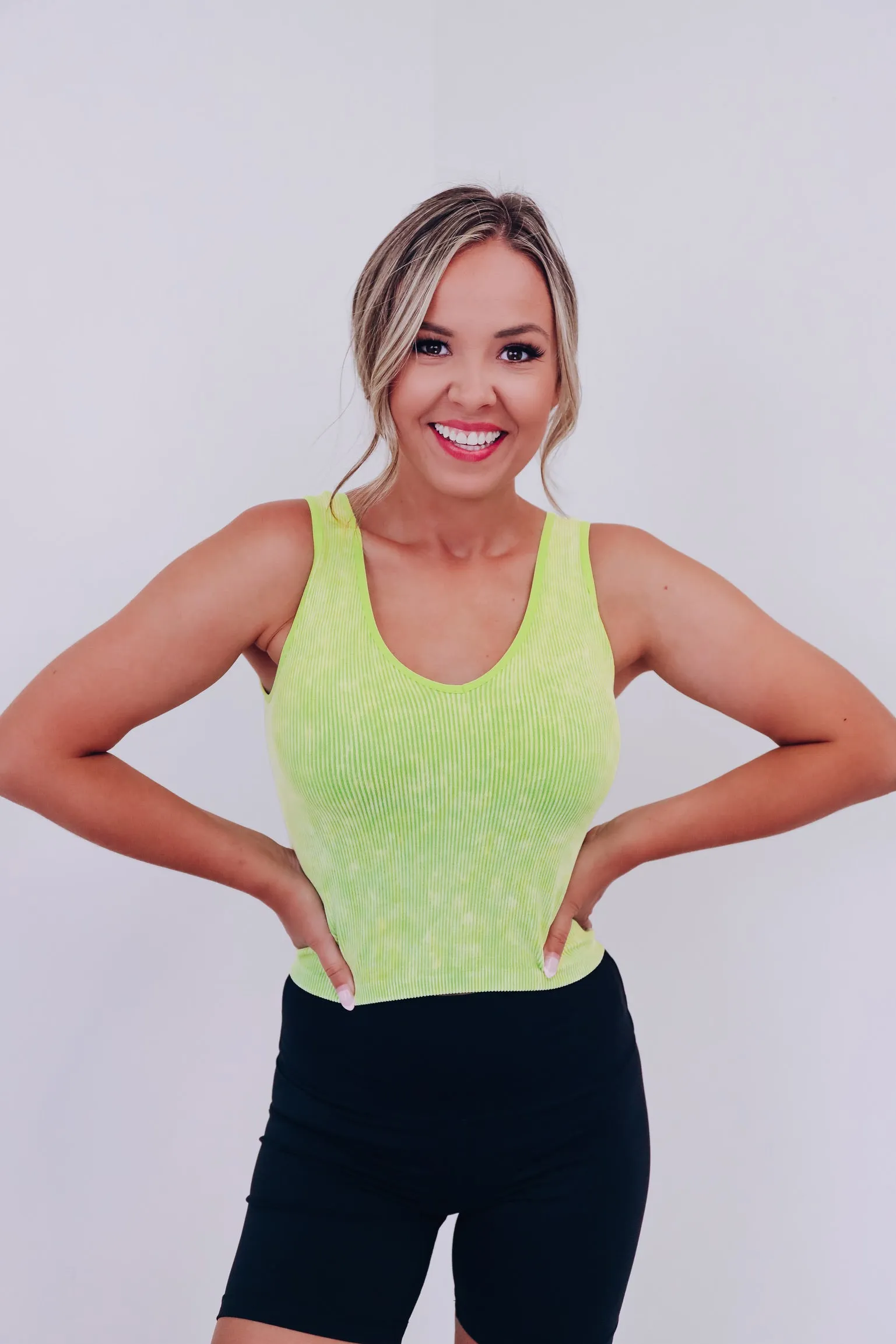 The 2 In 1 Reversible Crop Tank Top - Mineral Lime