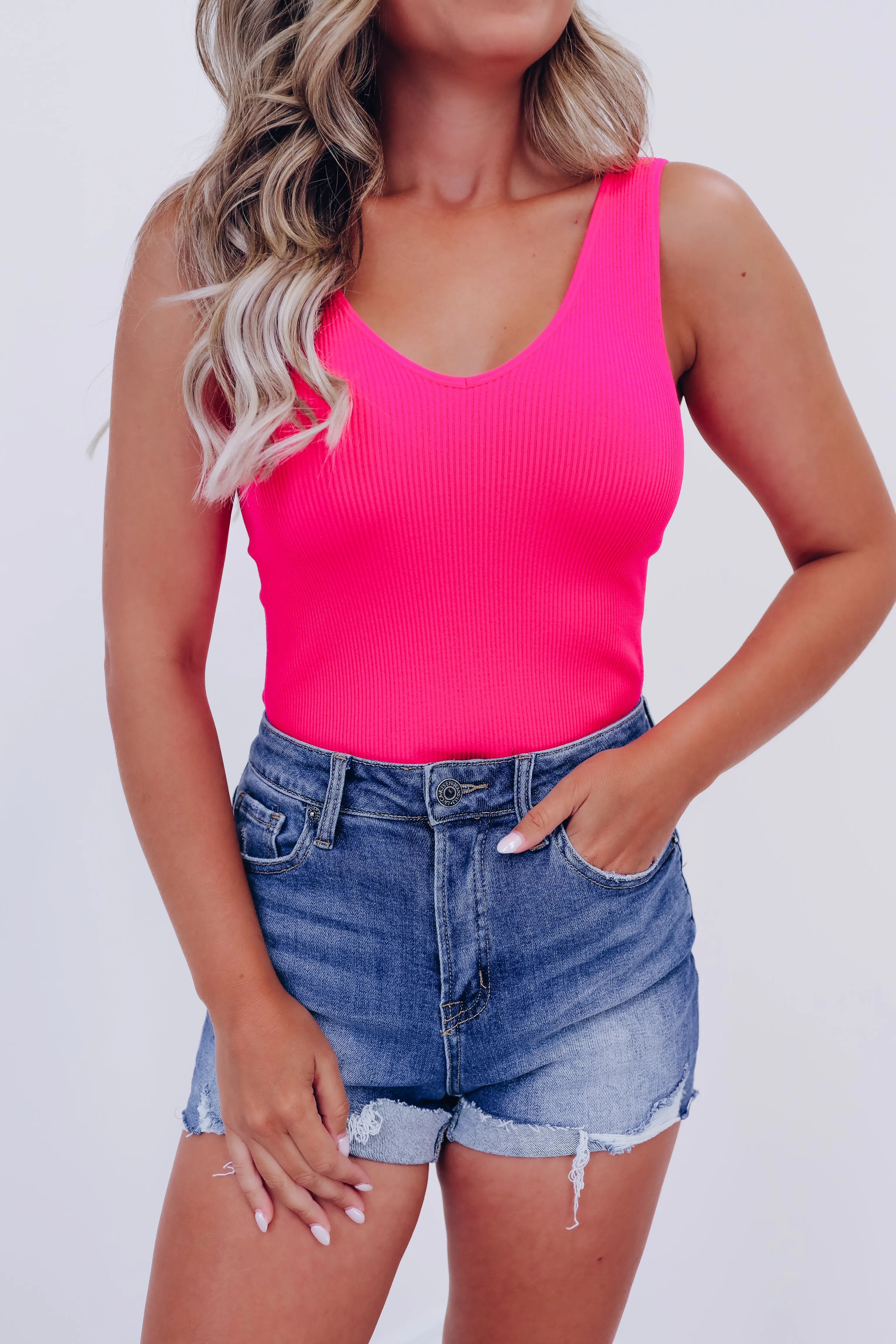 The 2 In 1 Reversible Crop Tank Top - Pink