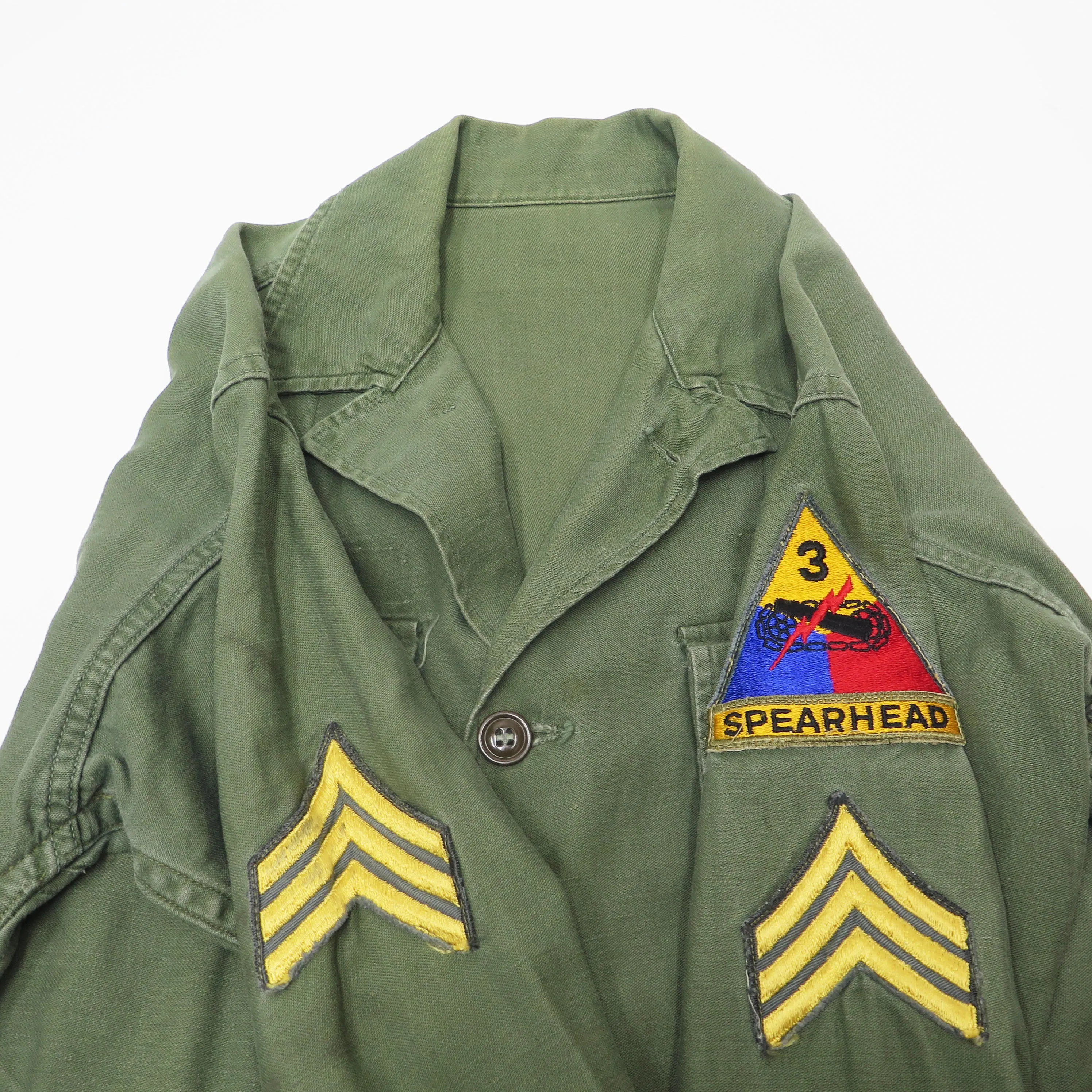 US ARMY UTILITY SHIRT P-58 P58 1960'S 3RD ARMORED DIVISION SPEARHEAD SERGEANT PATCHED